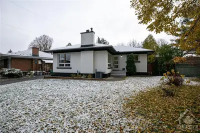 1207 CLINE Crescent, Belair Park - Copeland Park and Area, ON K2C 2P3