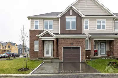 652 CREVIER Walk, Orleans - Convent Glen and Area, ON K1W 0M7