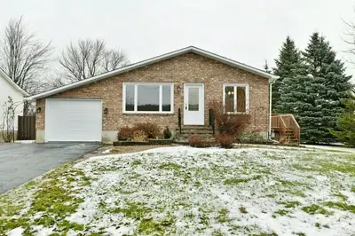 368 KINNAIRD Street, Russell, ON K4R 1C3