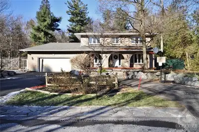 37 BURNBANK Street, Tanglewood - Grenfell Glen - Pineglen, ON K2G 0H2
