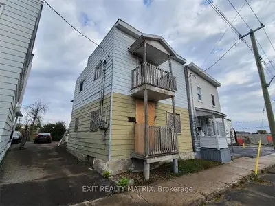 195-197 REGENT Street, Hawkesbury, ON K6A 1E6