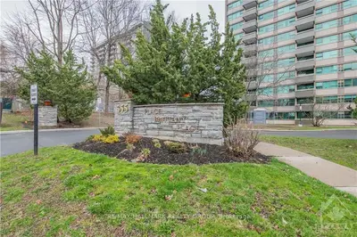555 BRITTANY Drive 204, Manor Park - Cardinal Glen and Area, ON K1K 4C5