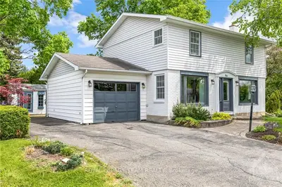 1 FAIRFIELD Street, Crystal Bay - Rocky Point - Bayshore, ON K2H 5J7