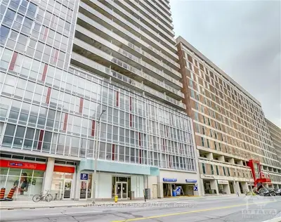 324 LAURIER Avenue W 2005, Ottawa Centre, ON K1P 0A4