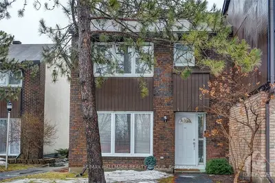 1900 MARQUIS Avenue 10, Beacon Hill North - South and Area, ON K1J 8J2