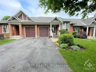 303 BRECKENRIDGE Crescent, Kanata, ON K2W 1J3