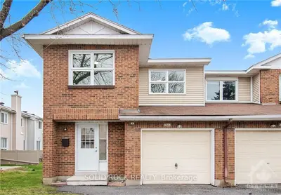 26 A CASTLEBROOK Lane, South of Baseline to Knoxdale, ON K2G 5G6