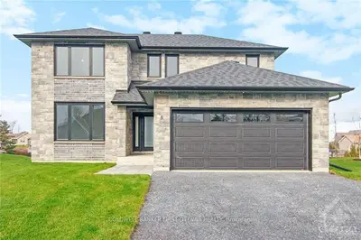 8 STRATFORD Boulevard, South Stormont, ON K0C 1P0