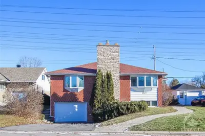 1327 WOODSIDE Drive, Belair Park - Copeland Park and Area, ON K2C 2H1