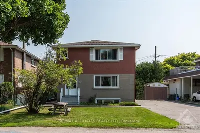 1309 AVENUE S Avenue, Alta Vista and Area, ON K1G 0C4