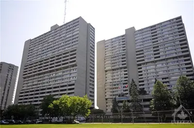 500 LAURIER Avenue W 2209, Ottawa Centre, ON K1R 5E1