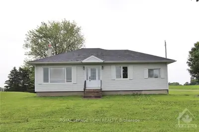 3275 EAGLESON Road, Stittsville - Munster - Richmond, ON K0A 2Z0