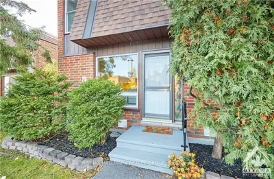 2270 COTTERS Crescent 219, Hunt Club - Windsor Park Village and Area, ON K1V 8Y6