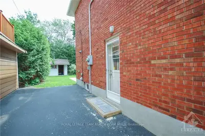2132 Algonquin Avenue, Carlingwood - Westboro And Area, On K2a 0c1