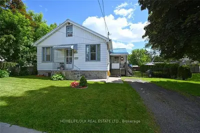 562 PRINCE Street, Prescott, ON K0E 1T0
