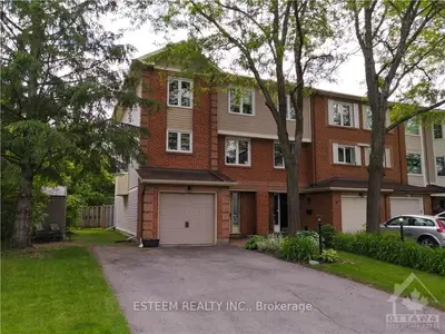 19 ARBORDALE Crescent, South of Baseline to Knoxdale, ON K2G 5C7
