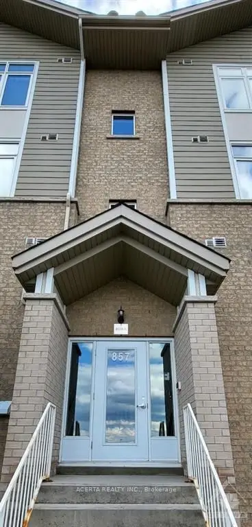 857 BLACKCOMB F, Elmvale Acres and Area, ON K1G 4E4