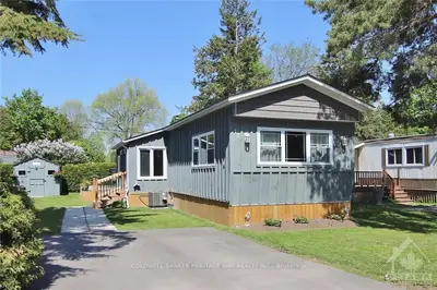 17 OAKWOOD Street, Beckwith, ON K7C 3P1