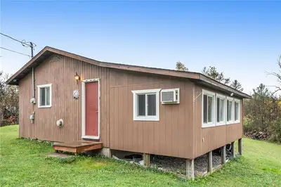 201 MP2 Road, Rideau Lakes, ON K0G 1V0