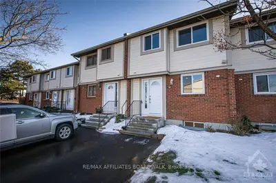 114 BARROW Street, Kanata, ON K2L 2J1