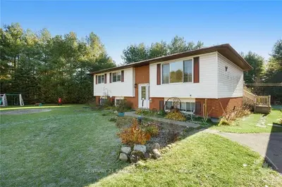 5 HUNTERS Road, Rideau Lakes, ON K7A 4S5