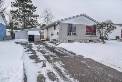 55 HERMAN Street, Petawawa, ON K8H 3B2