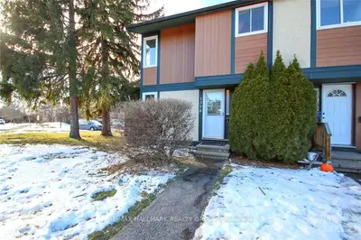 1398 RIDGEBROOK Drive, Cyrville - Carson Grove - Pineview, ON K1B 4T2