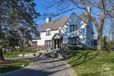 241 HILLCREST Road, Rockcliffe Park, ON K1M 0J4