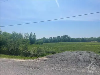 4698 BIRCHGROVE Road, Orleans - Cumberland and Area, ON K4B 1R4