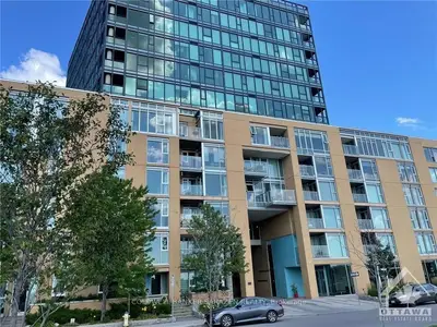 200 LETT Street 512A, West Centre Town, ON K1R 0A8