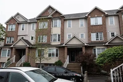 110 CENTREPOINTE Drive F, South of Baseline to Knoxdale, ON K2G 6K3
