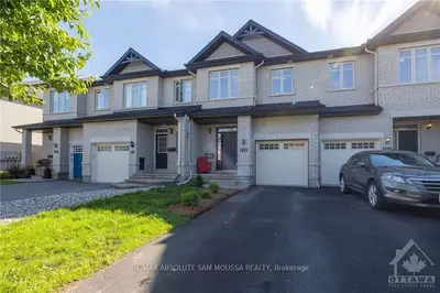 120 WATCHHORN Grove, Blossom Park - Airport and Area, ON K1V 2N2