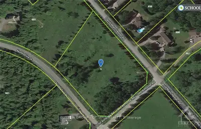 100 NORTHSHIRE Drive, Carp - Huntley Ward, ON K0A 1L0