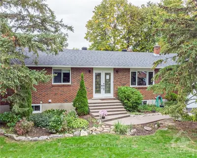 298 LIARD Street, Stittsville - Munster - Richmond, ON K2S 1J2