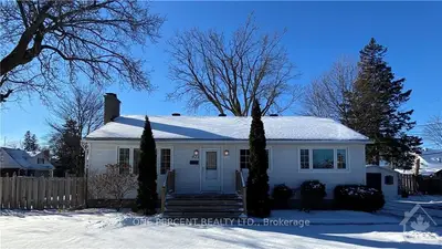 926 LARKIN Street, Carlington - Central Park, ON K1Z 5R1