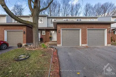 3027 COUNCILLORS Way, Blossom Park - Airport and Area, ON K1T 2T2