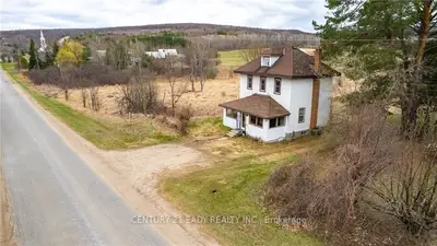 61 CORMAC Road, Bonnechere Valley, ON K0J 1M0