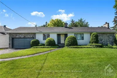 1315 NORMANDY Crescent, Mooneys Bay - Carleton Heights and Area, ON K2C 0N2