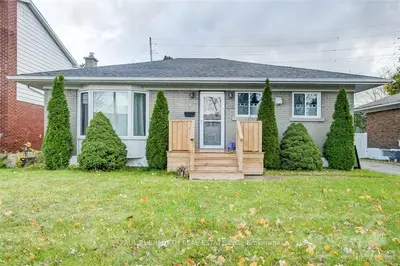 2564 SEVERN Avenue B, Britannia Heights - Queensway Terrace N and Area, ON K2B 7V7