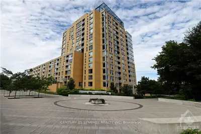 250 Lett Street 906, West Centre Town, ON K1R 0A8