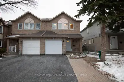 24 Gardengate Way, South Of Baseline To Knoxdale, On K2g 5z1