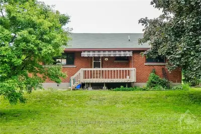 96 HARRIS Place, Meadowlands - Crestview and Area, ON K2G 2P8