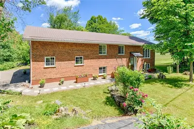 560 BLIND LINE Road, Whitewater Region, ON K0J 1Y0
