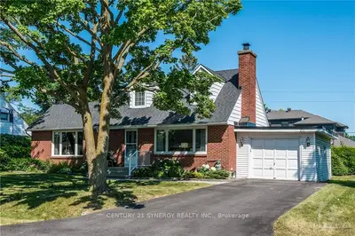 211 SANFORD Avenue, Mooneys Bay - Carleton Heights and Area, ON K2C 0G1