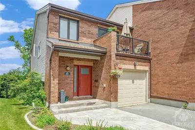 85 DUNBARTON Court, Manor Park - Cardinal Glen and Area, ON K1K 4L5