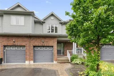 102 CHALLENGE Crescent, Orleans - Cumberland and Area, ON K4A 0T9