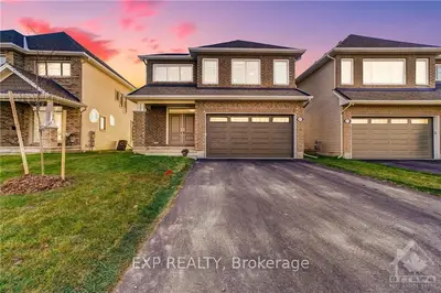 250 TROLLIUS Way, Blossom Park - Airport and Area, ON K1T 0S2