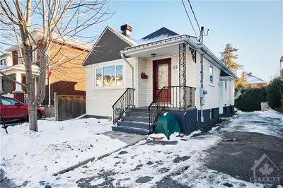 22 NOLAN Avenue, Dows Lake - Civic Hospital and Area, ON K1Y 3R3