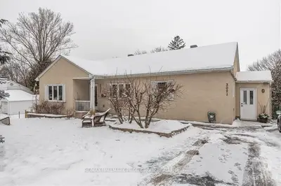 3021 RICHMOND Road, Britannia Heights - Queensway Terrace N and Area, ON K2B 6S6