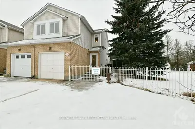 5742 ANDRASI Crescent D, Greely - Metcalfe - Osgoode - Vernon and Area, ON K0A 2W0